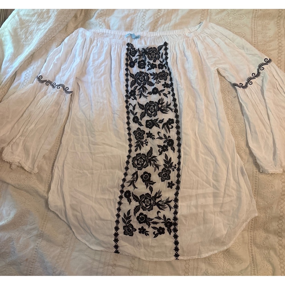 Soliaire Swim White & Black Embroidered Off the Shoulder Boho Coverup Mini Dress